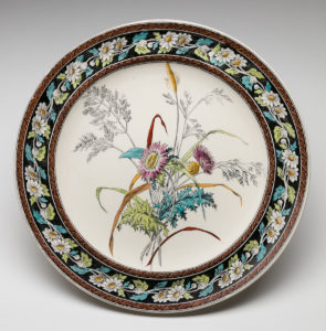 Daisy and Grass Plate