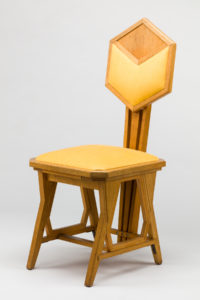 7_FLW Peacock Chair